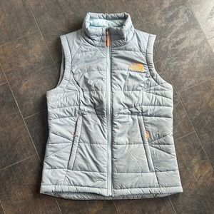 *LIKE NEW* The North Face Women’s Vest-Size Medium